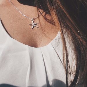 Silver starfish necklace